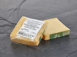 ÖMA Heumilch Bergkäse, Ca. 180 G Stück - Laktosefrei - , Mind. 60%